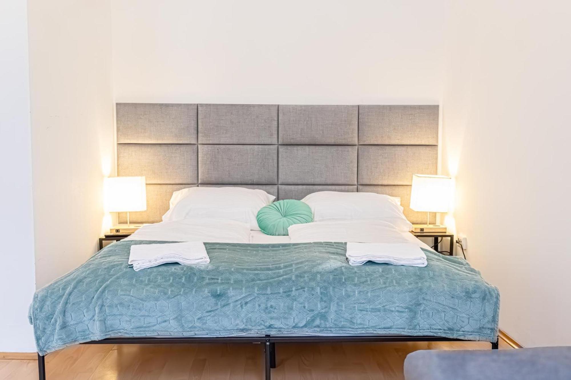City-Linked 2Br Apartment Near Wiener Stadthalle Kültér fotó