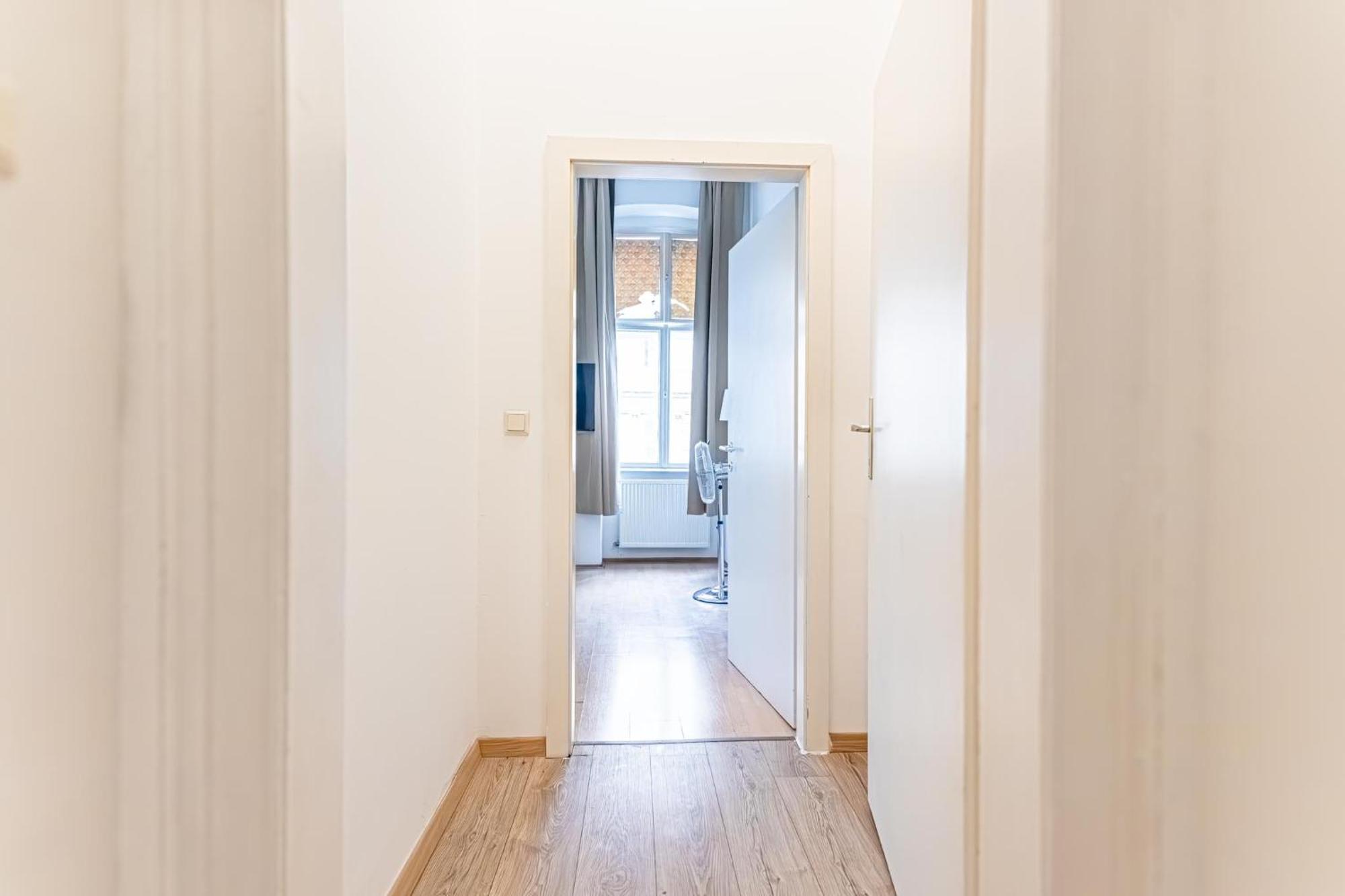 City-Linked 2Br Apartment Near Wiener Stadthalle Kültér fotó